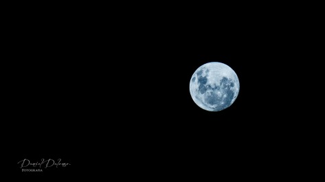 Lua Azul